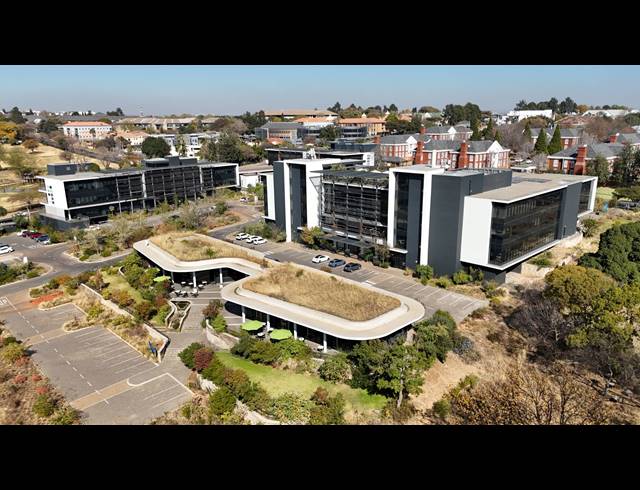 7,000M² OFFICE TO LET IN BRYANSTON